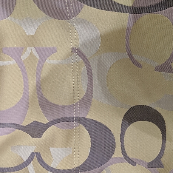 Coach purse - Picture 4 of 5